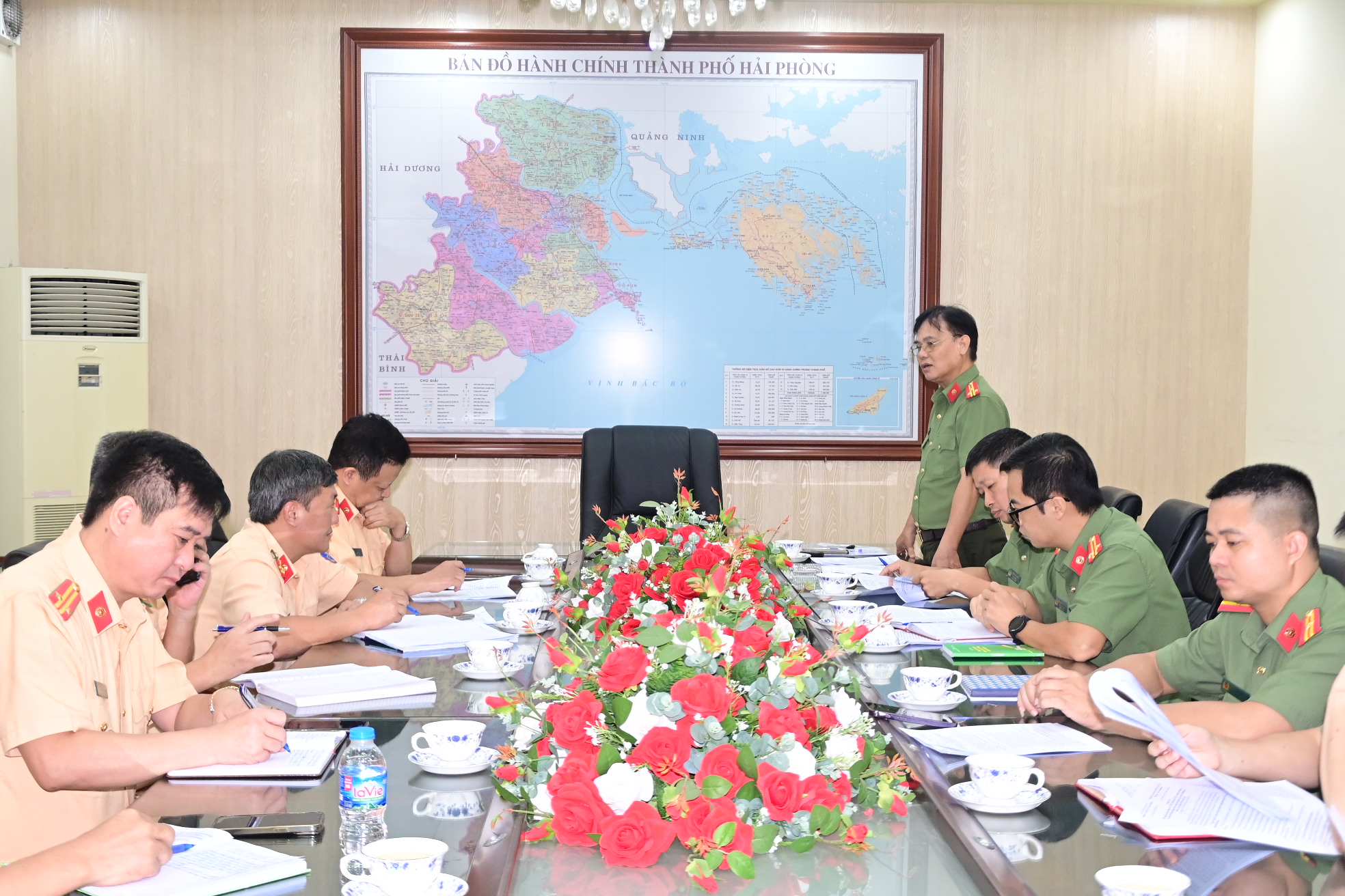 Đẩy mạnh cải cách, kiểm soát thủ tục hành chính trong Công an thành phố năm 2025